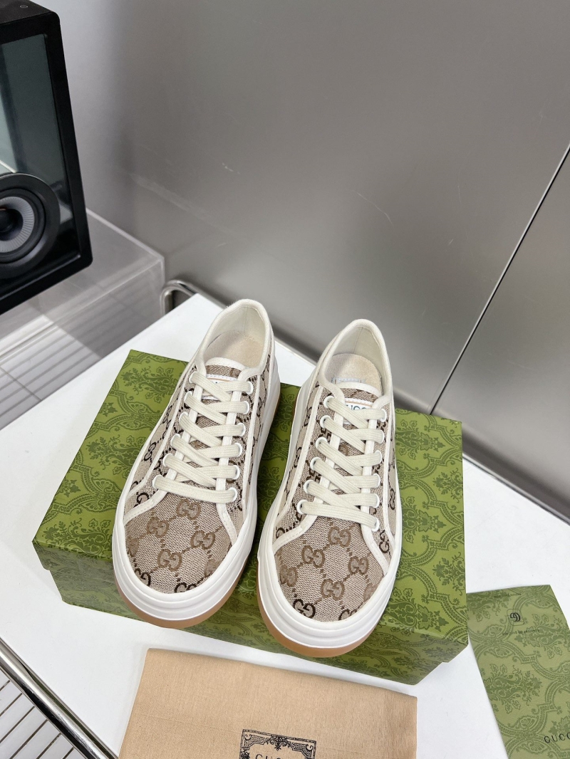 Gucci Casual Shoes